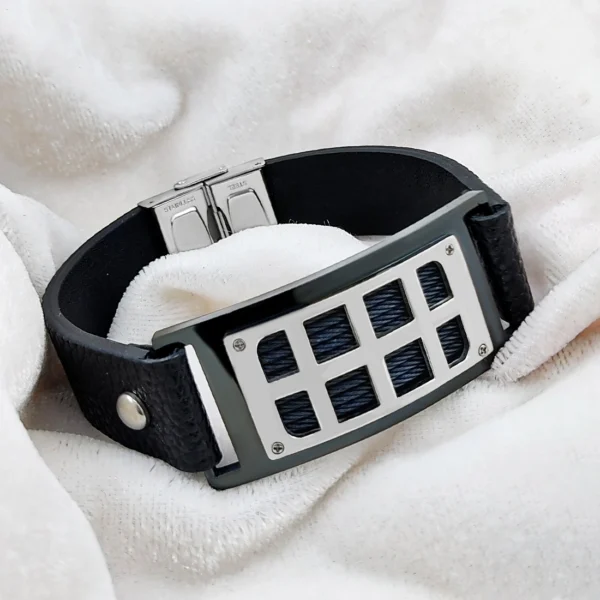 Leather Bracelet For Men’s & Boy’s.